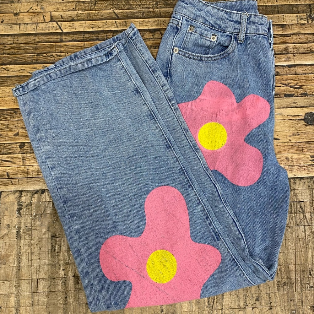 Floral jeans!